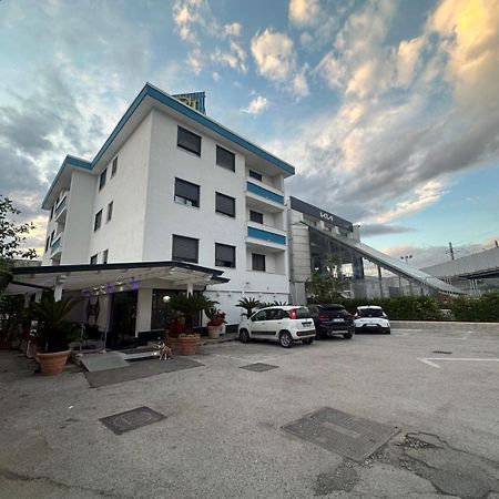 Hotel Clinton Casoria Bagian luar foto