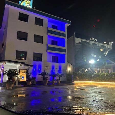 Hotel Clinton Casoria Bagian luar foto