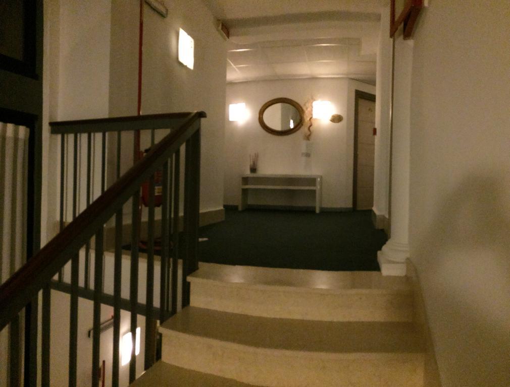 Hotel Clinton Casoria Bagian luar foto